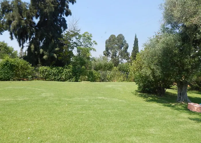 Sol E Mar Private Pool & Jacuzzi Villa *